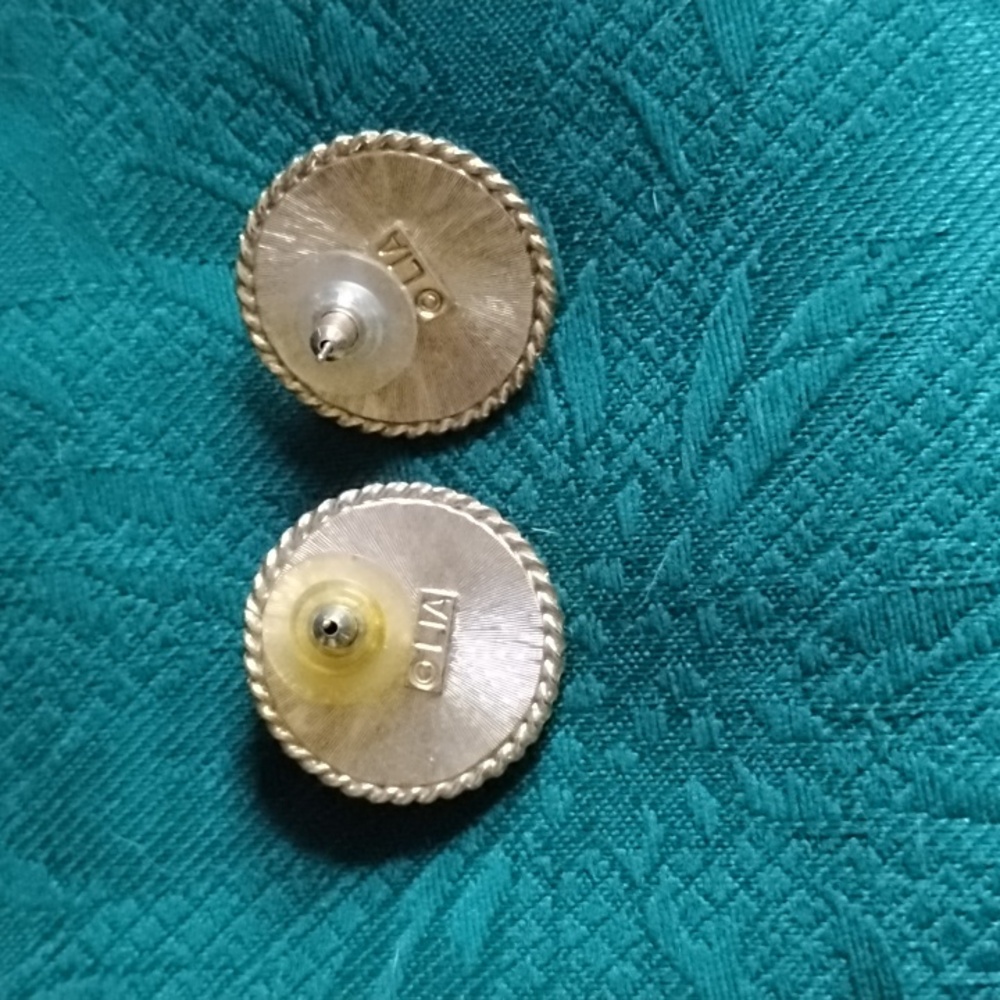 Vintage LIA Lianna Gold and Blue Faux Pearl Stud Earrings - Picture 2 of 5